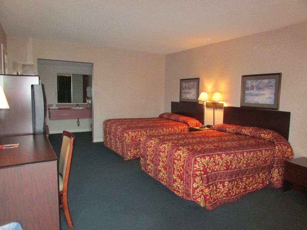 New Valdosta Inn And Suites Pokoj fotografie