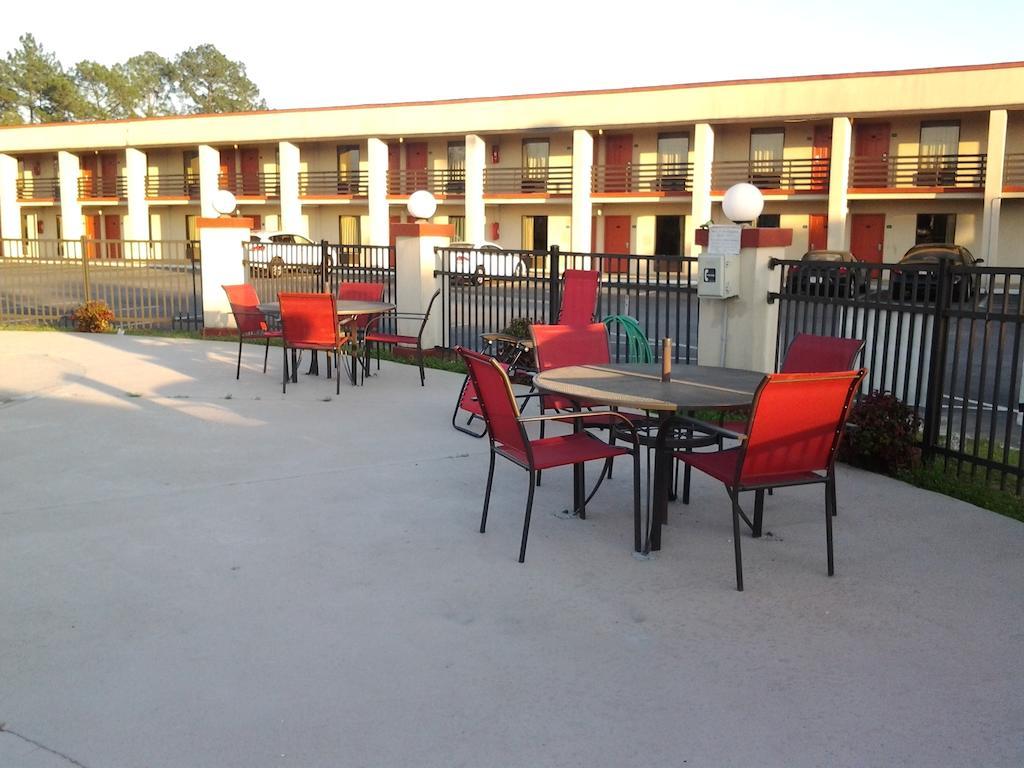 New Valdosta Inn And Suites Exteriér fotografie