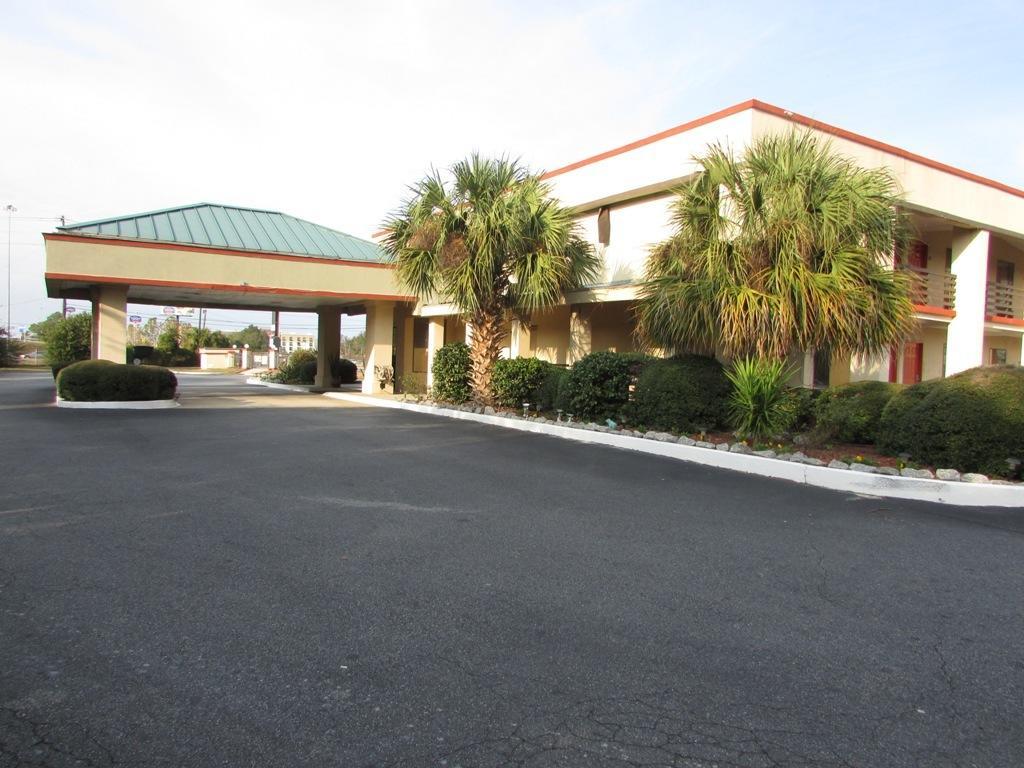 New Valdosta Inn And Suites Exteriér fotografie